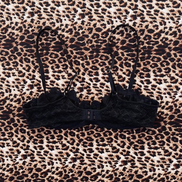 ♡︎ savage x fenty black demi bra ♡︎ - Picture 4 of 7